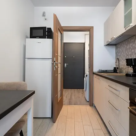 Plaza 92 Apartment