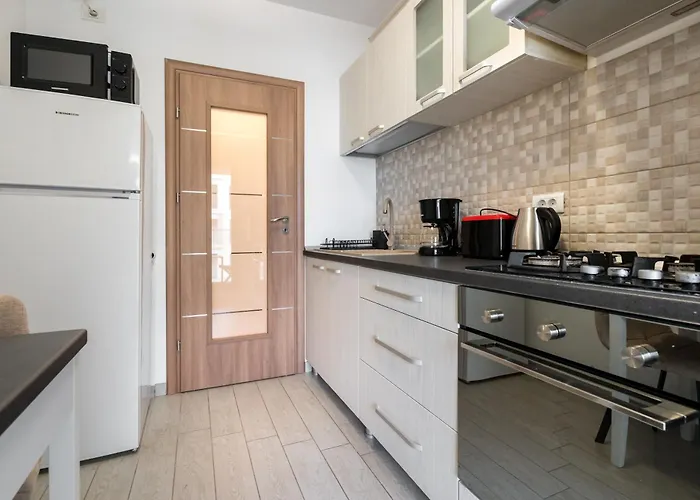 Apartament Plaza 92 *