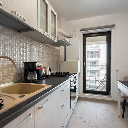 Plaza 92 * Бухарест